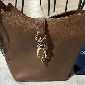 Dooney & Bourke Bag! Beautiful and like new!